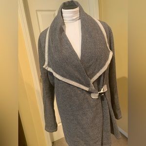 Jack by BB Dakota shall collared wrap L